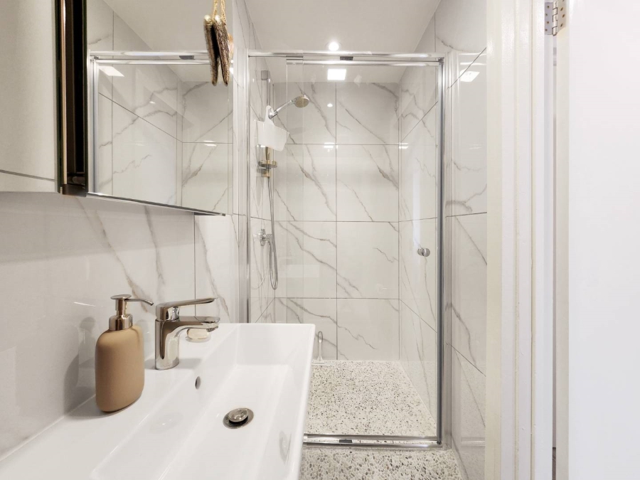 1 Bedroom Property for Sale in Gardens Western Cape